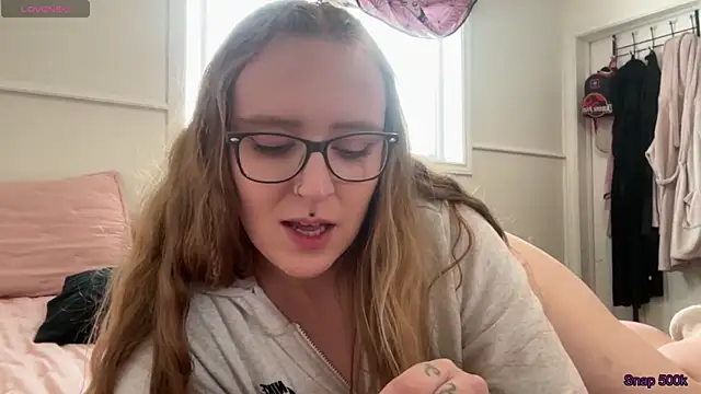 Snapshot of Pattyworld69 chatting on 03/26/26, 03:17 Pattyworld69 online show from 03/26/26, 03:17