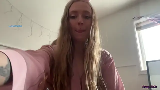 Snapshot of Pattyworld69 chatting on 04/05/26, 06:05 Pattyworld69 online show from 04/05/26, 06:05