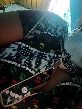 Snapshot of SX-ANA chatting on 11/10/25, 07:13 SX-ANA online show from 11/10/25, 07:13