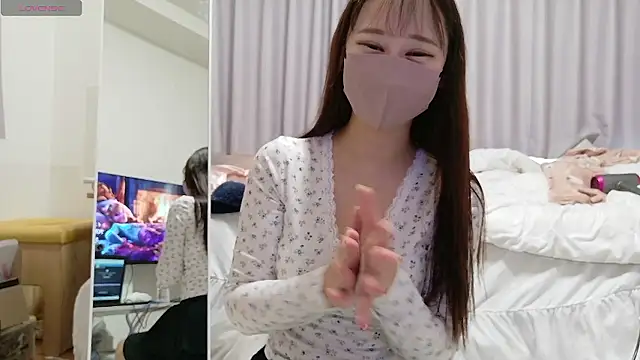 Snapshot of Komomo_ch chatting on 03/27/26, 05:46 Komomo ch online show from 03/27/26, 05:46