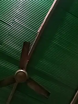 Snapshot of Jessica-03 chatting on 12/20/25, 04:47 Jessica-03 online show from 12/20/25, 04:47