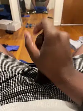 Snapshot of leatherblackface chatting on 04/04/26, 10:18 leatherblackface online show from 04/04/26, 10:18