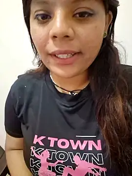 Snapshot of kajal77715 chatting on 10/18/25, 09:10 kajal77715 online show from 10/18/25, 09:10