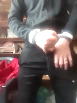 szabi1995 online show from 12/04/25, 10:46