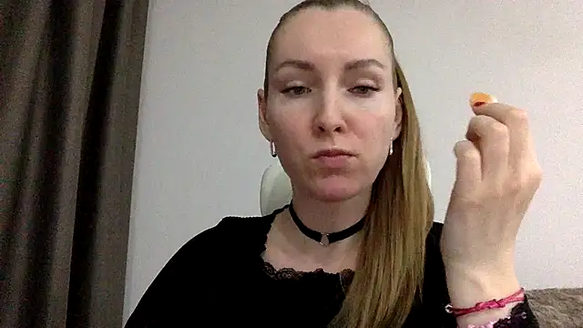 Snapshot of Neralith chatting on 03/10/26, 05:40 Neralith online show from 03/10/26, 05:40