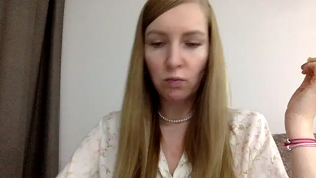 Snapshot of Neralith chatting on 03/28/26, 05:34 Neralith online show from 03/28/26, 05:34