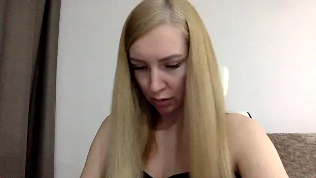 Snapshot of Neralith chatting on 05/15/26, 07:32 Neralith online show from 05/15/26, 07:32