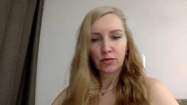 Snapshot of Neralith chatting on 06/17/26, 07:37 Neralith online show from 06/17/26, 07:37