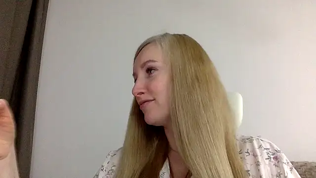 Snapshot of Neralith chatting on 06/28/26, 04:57 Neralith online show from 06/28/26, 04:57
