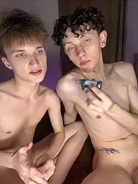 TwinksNextDoor online show from 02/28/26, 06:42