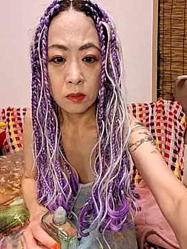 Snapshot of jyuse000ryuse chatting on 07/18/26, 01:04 jyuse000ryuse online show from 07/18/26, 01:04