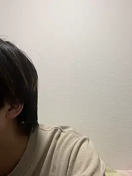 Snapshot of nagi_112 chatting on 04/10/26, 02:33 nagi 112 online show from 04/10/26, 02:33