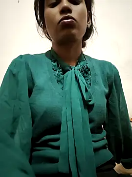 Muznikki3243 online show from 03/10/26, 11:37