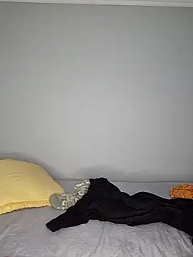 certifiedhottie2025 online show from 05/23/26, 10:08