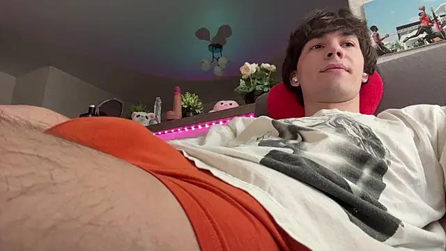 Jeremy1Scott online show from 03/02/26, 07:59