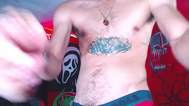 Snapshot of Monsterdominationx chatting on 10/15/25, 06:35 Monsterdominationx online show from 10/15/25, 06:35