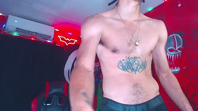 Snapshot of Monsterdominationx chatting on 10/16/25, 11:55 Monsterdominationx online show from 10/16/25, 11:55