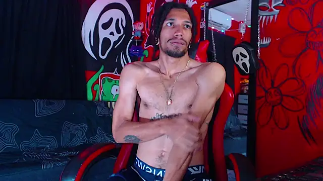 Snapshot of Monsterdominationx chatting on 10/26/25, 12:55 Monsterdominationx online show from 10/26/25, 12:55