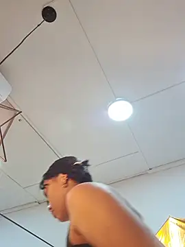 Mariana-Torres online show from 12/14/25, 11:59