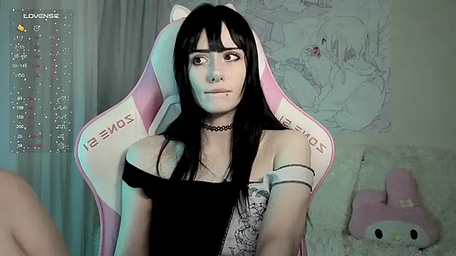 MiranaLieberttt online show from 04/15/26, 08:53