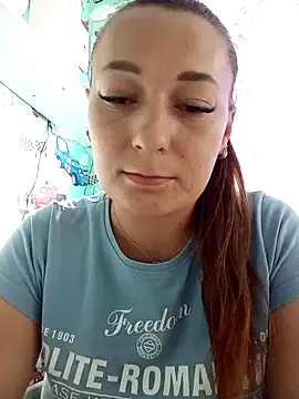 Snapshot of HollyDollsi chatting on 10/13/25, 10:15 HollyDollsi online show from 10/13/25, 10:15