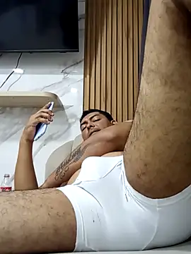 Snapshot of sexyandres_23 chatting on 03/16/26, 05:44 sexyandres 23 online show from 03/16/26, 05:44