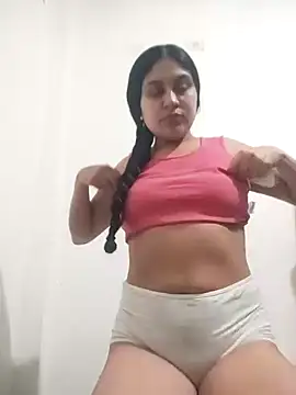 Snapshot of Pocahont_as chatting on 11/04/25, 05:39 Pocahont as online show from 11/04/25, 05:39