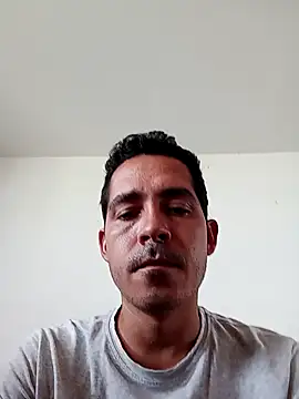 Snapshot of David_man33 chatting on 10/20/25, 05:24 David man33 online show from 10/20/25, 05:24