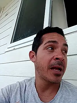 Snapshot of David_man33 chatting on 10/21/25, 07:03 David man33 online show from 10/21/25, 07:03