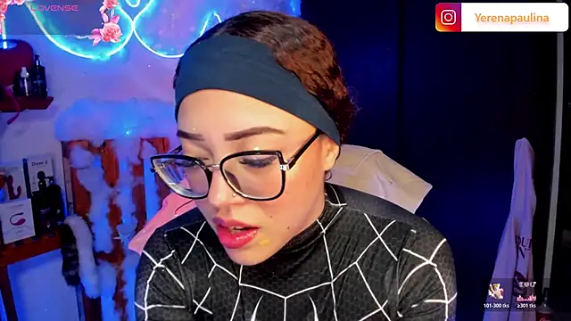 Snapshot of Lizz_martins chatting on 11/17/25, 02:06 Lizz martins online show from 11/17/25, 02:06