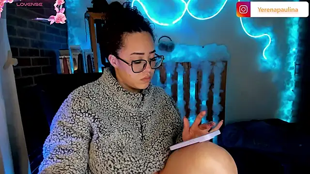 Snapshot of Lizz_martins chatting on 11/28/25, 02:03 Lizz martins online show from 11/28/25, 02:03