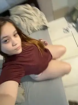 Snapshot of ruivinhadancer chatting on 11/28/25, 02:47 ruivinhadancer online show from 11/28/25, 02:47