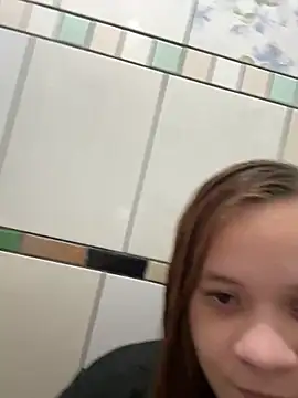 Snapshot of ruivinhadancer chatting on 12/02/25, 08:48 ruivinhadancer online show from 12/02/25, 08:48