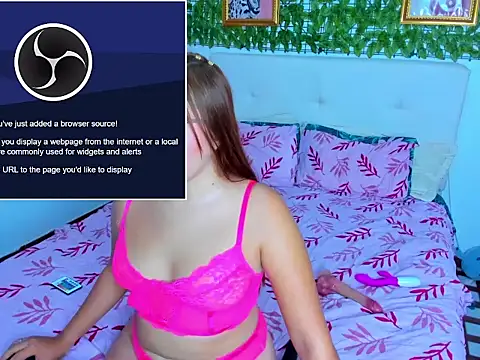 Snapshot of melodi_pink chatting on 11/12/25, 10:15 melodi pink online show from 11/12/25, 10:15