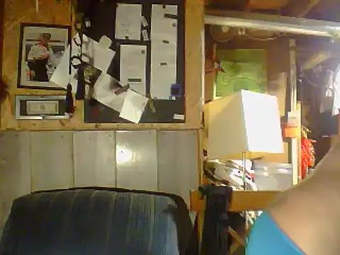 Snapshot of OldManOnline chatting on 06/19/26, 05:56 OldManOnline online show from 06/19/26, 05:56