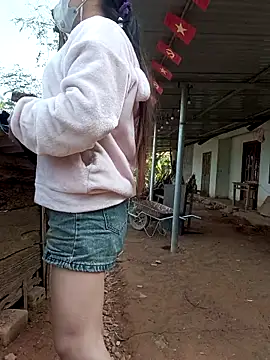 nat-tri online show from 12/02/25, 03:34