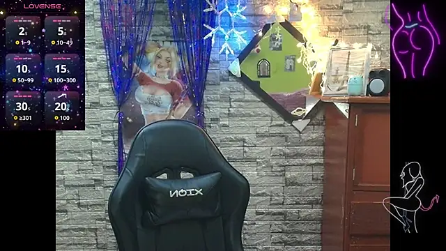 Snapshot of playboybunny-- chatting on 10/29/25, 06:42 playboybunny-- online show from 10/29/25, 06:42