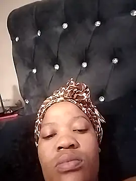 CaramelBoootie online show from 11/11/25, 07:30