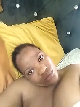 CaramelBoootie online show from 04/05/26, 07:16