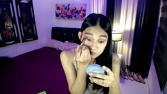 Snapshot of TSJaninexx chatting on 11/10/25, 10:58 TSJaninexx online show from 11/10/25, 10:58