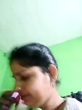 Karishma cute online show from 01/12/26, 06:13