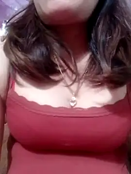 YiyinLy online show from 02/27/26, 12:05