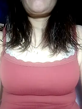 YiyinLy online show from 03/01/26, 01:24