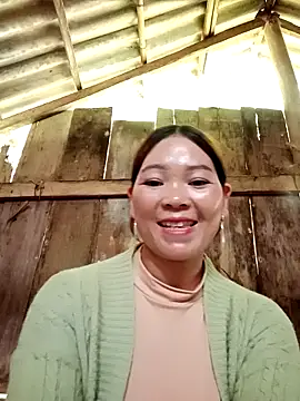 laddy-cute online show from 10/16/25, 03:29