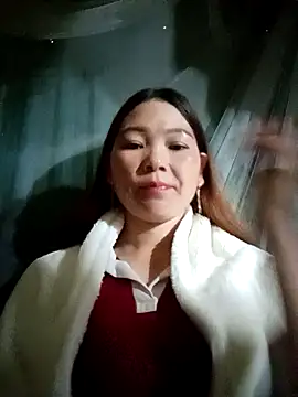 laddy-cute online show from 10/28/25, 12:58