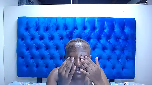 Amberdiamondmmm online show from 10/31/25, 04:13