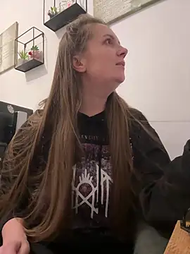 Snapshot of Amy__Leee_ chatting on 02/04/26, 03:07 Amy Leee online show from 02/04/26, 03:07