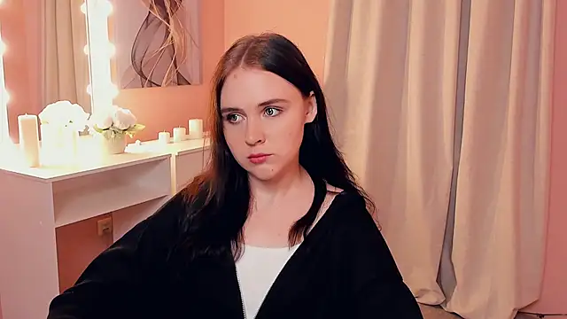 Snapshot of ValdaBoness chatting on 10/16/25, 01:12 ValdaBoness online show from 10/16/25, 01:12