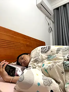 Nini-cn online show from 10/26/25, 02:34