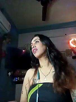 Snapshot of Darling_Annie chatting on 12/20/25, 06:59 Darling Annie online show from 12/20/25, 06:59